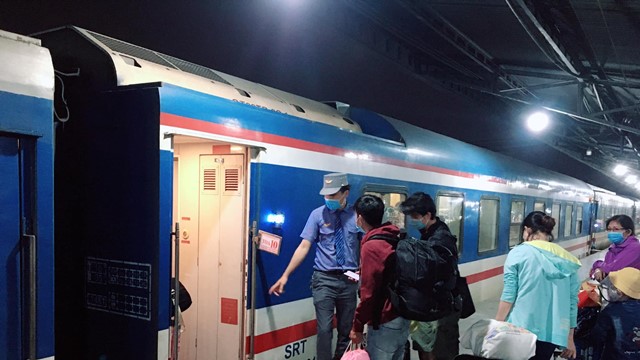 Ngành đường sắt chạy thêm nhiều đoàn tàu trong dịp Tết Dương lịch