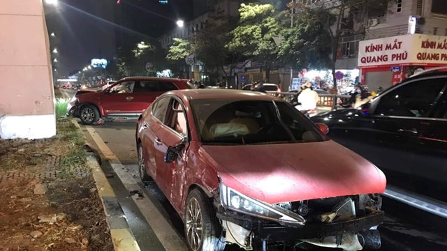 Hà Nội: Xác định danh tính lái xe ô tô gây tai nạn tại hầm chui Thanh Xuân lúc nửa đêm