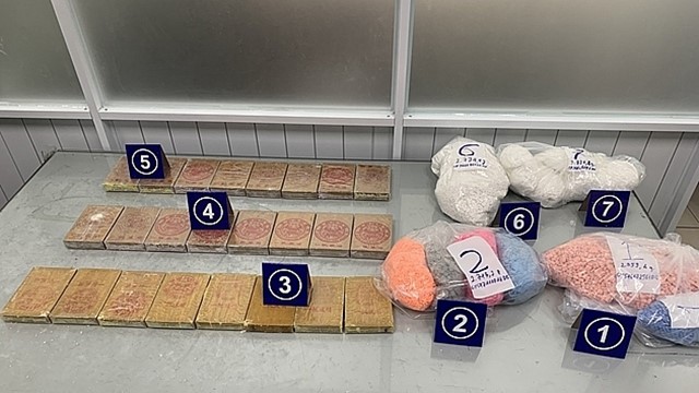 Hơn 40kg ma túy, cần sa "núp bóng" hàng chuyển phát nhanh