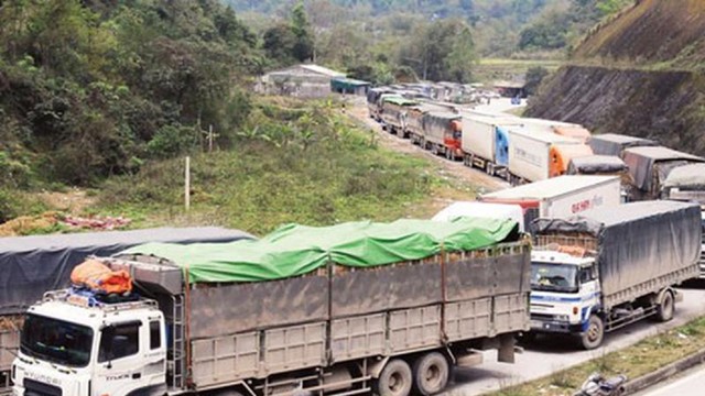 Tháo gỡ khó khăn cho xuất nhập khẩu hàng hóa qua các tỉnh biên giới phía bắc