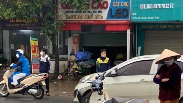 [Clip]: Qua đường ẩu, học sinh đi xe máy bị tông ngang xe 