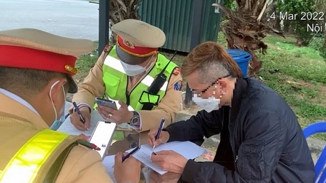 Dương tính ma tuý, tài xế đổ lỗi do dùng thuốc chữa Covid-19