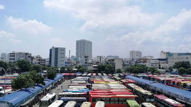 Hà Nội: Bình ổn giá cước vận tải bằng xe ô tô năm 2022