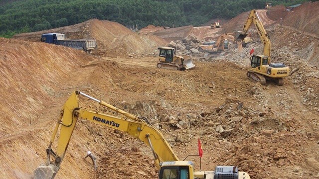 Bộ GTVT chốt mốc bàn giao mặt bằng cho 12 dự án cao tốc Bắc-Nam