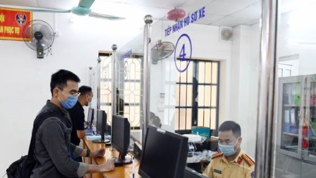 Từ ngày 21/5, công an xã, phường được quyền cấp đăng ký xe máy