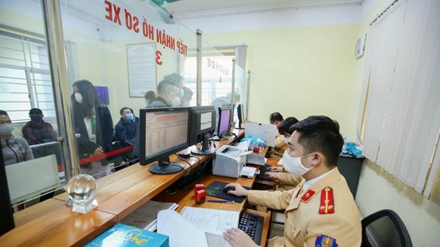 Đăng ký xe máy tại cấp xã, phường công dân cần thực hiện những thủ tục gì?