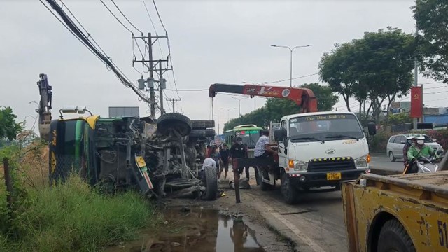 Tai nạn giao thông mới nhất hôm nay (29/4): 2 xe máy chạy tốc độ cao va chạm nhau, 4 người thương vong