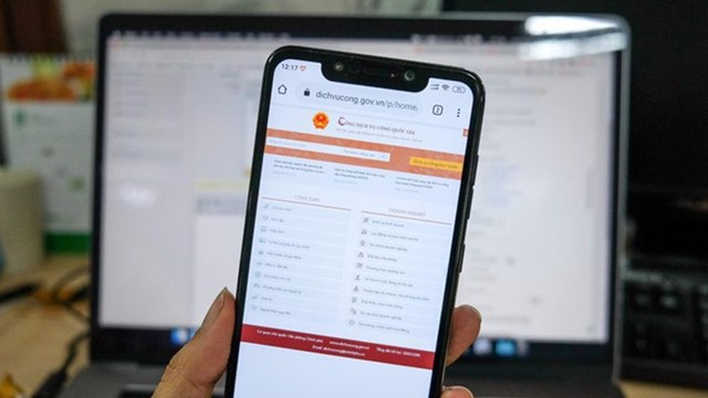 [INPHOGRAPHIC]: 9 bước nộp phạt vi phạm giao thông trực tuyến