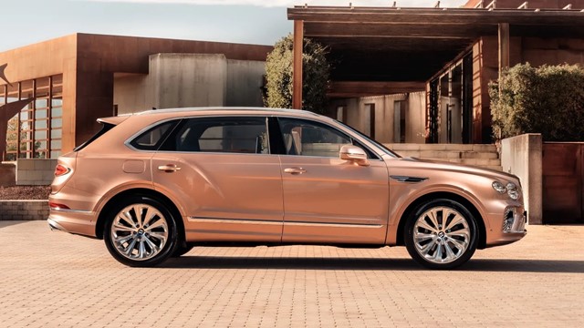Bentley Bentayga Extended: Phiên bản hấp dẫn giới nhà giàu