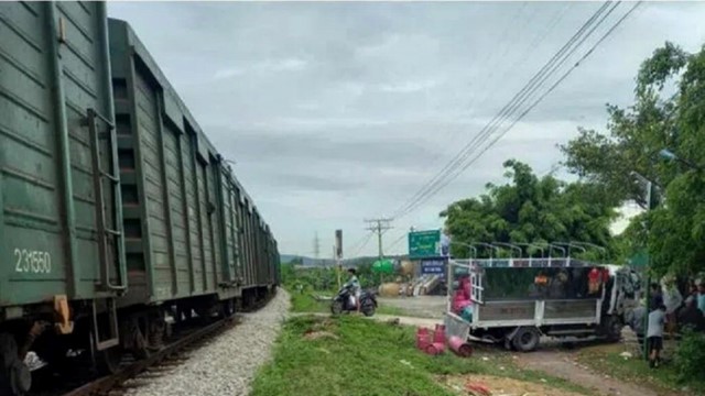 Tai nạn giao thông mới nhất hôm nay (22/5): Hai xe máy đấu đầu khiến 1 người chết, 3 người bị thương