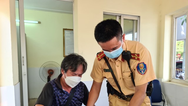 Người vi phạm nồng độ cồn kịch khung “đuối lý” khi bị xử phạt