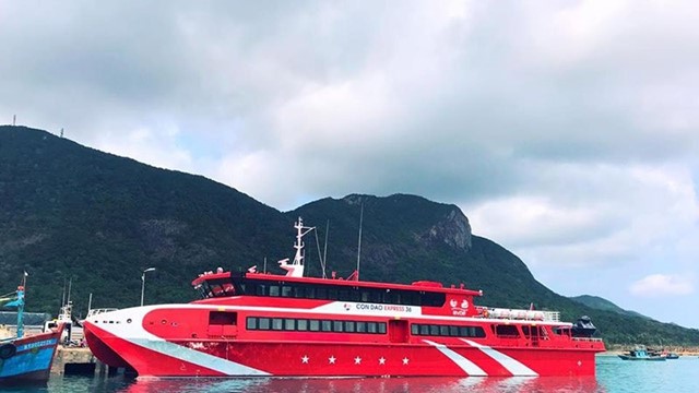 Đề nghị tăng cường tiếp nhận tàu khách ra Côn Đảo 