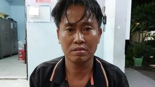 Đập phá ô tô đỗ cạnh cổng nhà mình vì thấy chướng mắt 