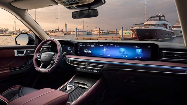 Ford Explorer 2023 ra mắt tại Trung Quốc với màn hình khổng lồ