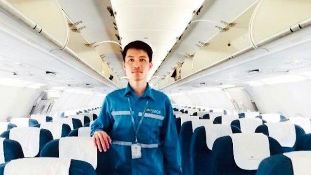 Nhân viên hàng không trả lại hành khách quên 2,4 tỷ đồng trên máy bay