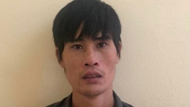 Phát hiện ma tuý trong túi quần nam thanh niên đi bộ có biểu hiện nghi vấn