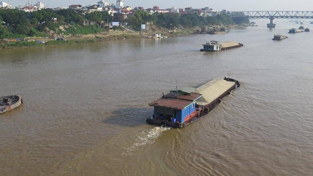 Cảnh báo 16 điểm tiềm ẩn tai nạn giao thông đường thủy trên sông Hồng, sông Lô