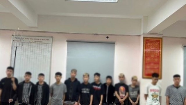 Bắt nhóm thanh niên mang hung khí từ Hưng Yên lên Hà Nội gây rối