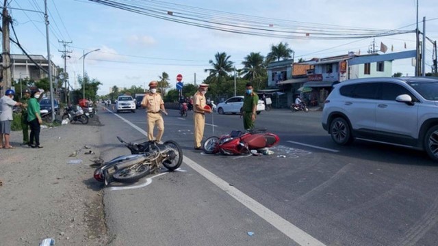 Tìm nhân chứng vụ tai nạn giao thông chết người ở huyện Mê Linh