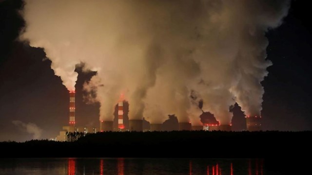 EU thông qua lệnh cấm đối với ô tô chạy bằng nhiên liệu hóa thạch mới từ năm 2035