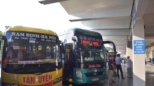 Khi trật tự trên thị trường vận tải... xô lệch