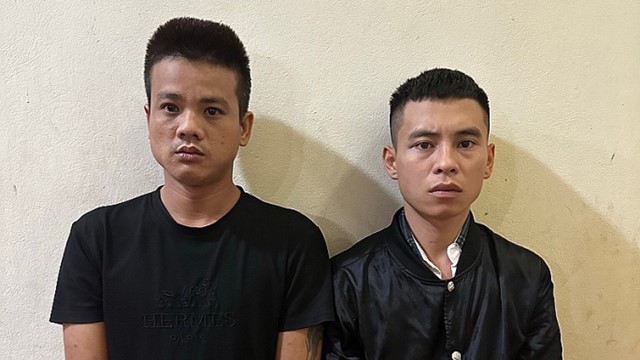 CSGT phát hiện tài xế taxi chở người nhập cảnh trái phép