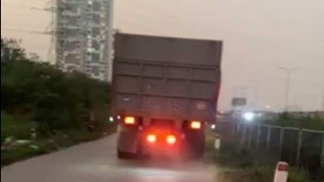 Xử phạt lái xe ô tô đi ngược chiều qua tin báo facebook