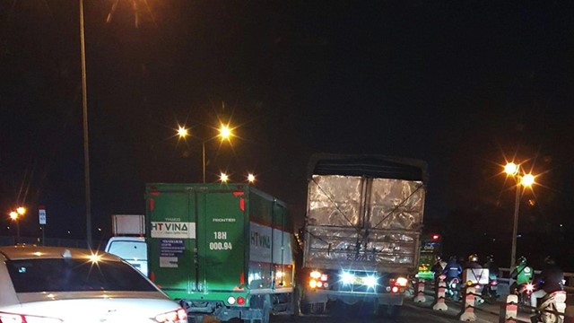 Làm rõ vụ tài xế xe tải ẩu đả gây ùn tắc trên cầu Thanh Trì