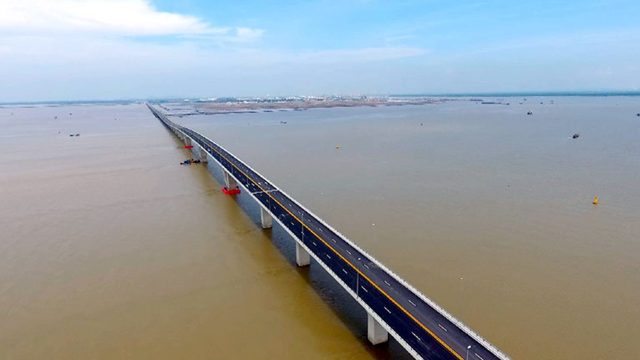 Xem xét đầu tư xây dựng đường song hành đường ô tô Tân Vũ - Lạch Huyện