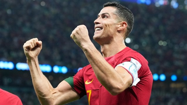 Ronaldo, Messi và Mbappe góp mặt trong Đội hình xuất sắc nhất năm của FIFA