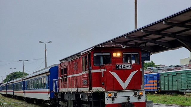 Đường sắt tăng thêm nhiều tàu đến các tỉnh miền Trung dịp 30/4