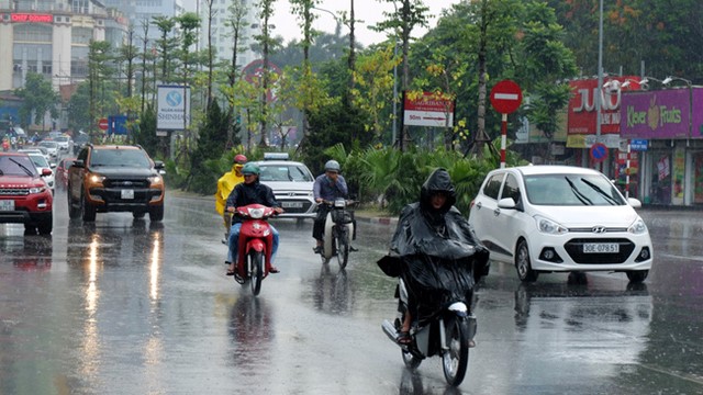 Thời tiết ngày 12/5: Không khí lạnh tràn về, miền Bắc tiếp tục mưa diện rộng