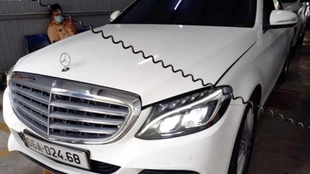 Đơn vị đánh trượt kiểm định xe Mercedes phải xin lỗi chủ phương tiện
