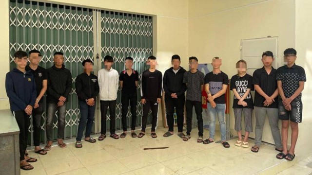 Làm rõ nhóm thanh thiếu niên chạy xe máy tốc độ cao, gây náo loạn đường phố