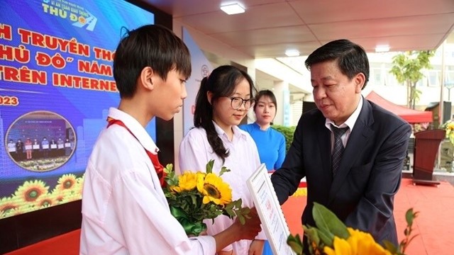 Thành lập Ban Tổ chức Chương trình truyền thông “Vì An toàn giao thông Thủ đô”