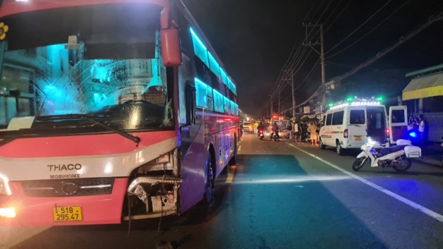 Tài xế xe khách lấn làn, gây tai nạn khiến 2 anh em ruột tử vong