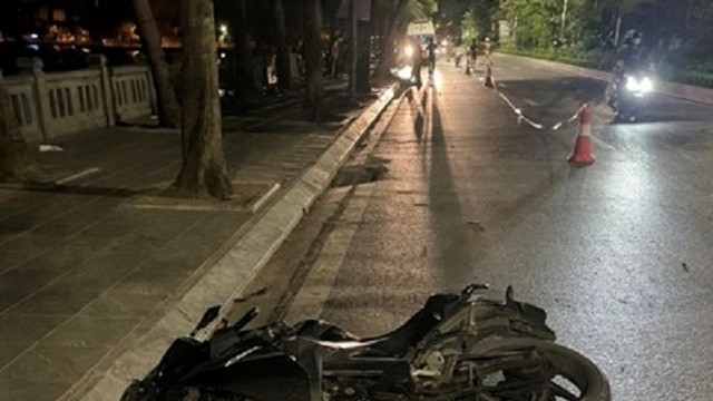 Hà Nội: Tìm nhân chứng trong vụ tai nạn giao thông khiến 2 người tử vong
