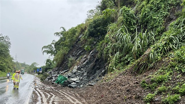 Lực lượng Công an tập trung ứng phó mưa lớn, lũ quét, sạt lở đất tại các tỉnh Tây Nguyên và miền núi phía Bắc