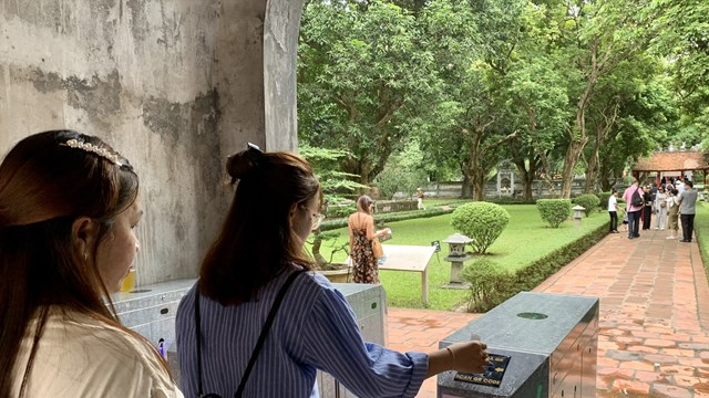 Văn Miếu - Quốc Tử Giám triển khai bán vé trực tuyến cho khách đoàn