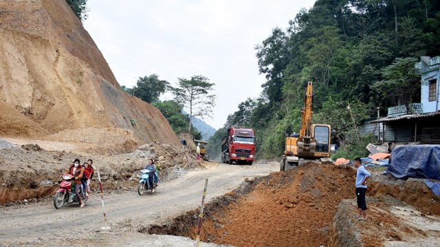 Kiến nghị sửa đổi quy định về việc xác định và xử lý vị trí nguy hiểm trên đường bộ đang khai thác