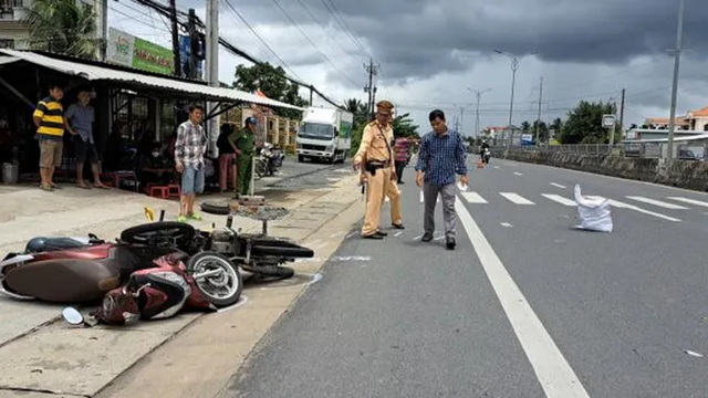 Tai nạn giao thông mới nhất hôm nay (5/9/2023): Hai học sinh bị xe tải cán tử vong khi đi khai giảng về
