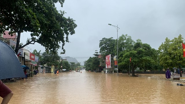 Bộ GTVT chỉ đạo tập trung ứng phó và khắc phục hậu quả mưa lũ