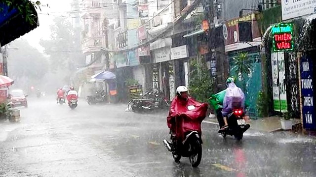 Thời tiết ngày 10/10: Không khí lạnh tăng cường, mưa lớn ở khu vực Trung Bộ, Tây Nguyên và Nam Bộ