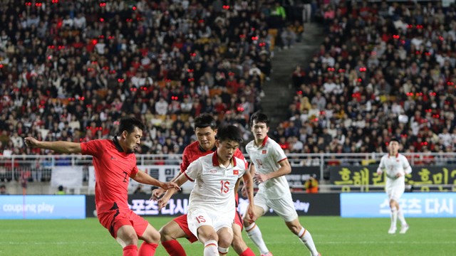 HLV Philippe Troussier: Đội tuyển Việt Nam xứng đáng có bàn thắng vào lưới Hàn Quốc