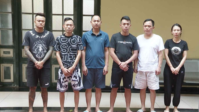 Khởi tố nhóm đối tượng cho vay lãi nặng và tổ chức đánh bạc 