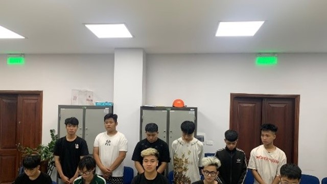 Công an quận Hoàn Kiếm khởi tố nhóm thanh niên gây rối trật tự công cộng