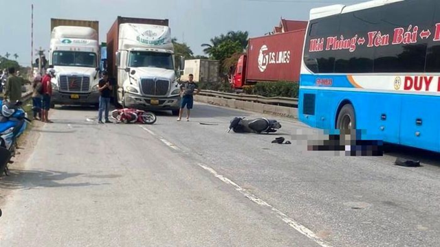 Tai nạn giao thông mới nhất hôm nay (3/11/2023): Ngã xuống đường, nữ sinh lớp 11 bị ô tô cán tử vong