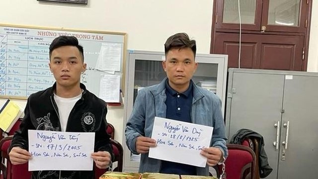 Triệt phá ổ nhóm buôn bán pháo hoa nổ ở Hà Nội