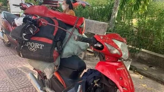 Thanh niên ngủ gật đâm vào lan can đường sau 3 ngày chạy xe máy về quê tránh dịch