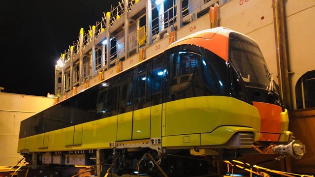 Đoàn tàu thứ 9 tuyến đường sắt đô thị Nhổn - Ga Hà Nội đã về đến Thủ đô